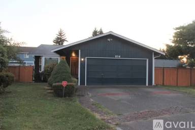 Main picture of 814 15th St SE