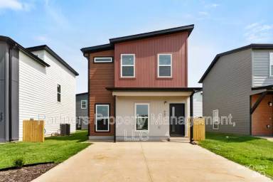 Main picture of 940 Illinois Ave