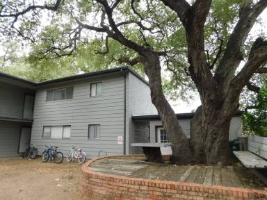 Main picture of 803 W 28th St