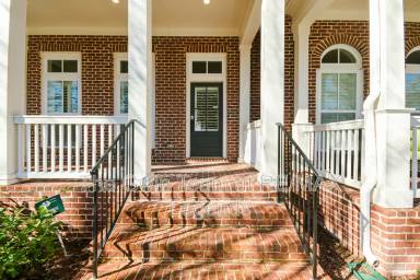 Main picture of 629 Brennan Dr