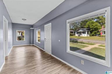 Main picture of 1621 2nd Ct W