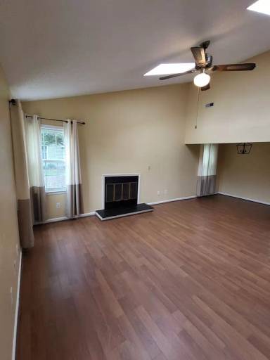 Main picture of 1424 Lake Geneve Dr