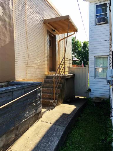 Main picture of South Walnut Street, 116 - B