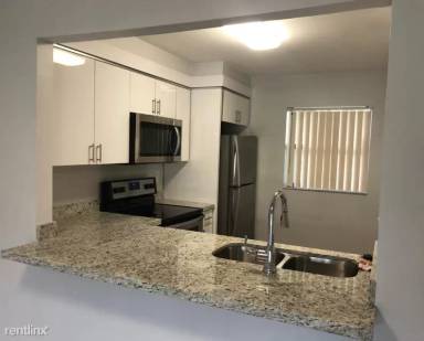 Main picture of Miramar Club Condo