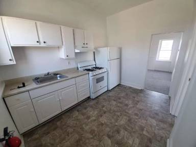 Main picture of 41 Carpenter St