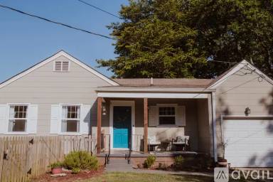 Main picture of 2411 Ivy St