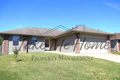 Main picture of 465 N Texas Ave
