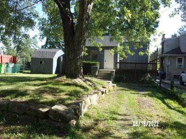 Main picture of 1237 Chestnut Dr