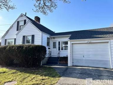 Main picture of 6210 Main St