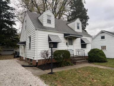 Main picture of 4195 Lyons Ave