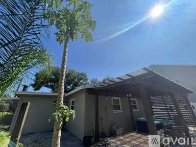 Main picture of 3304 W Price Ave