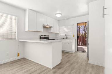 Main picture of 420 Toyne St