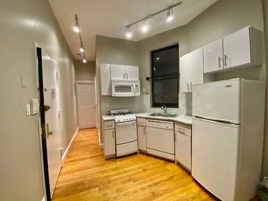 Main picture of 163 Chrystie St