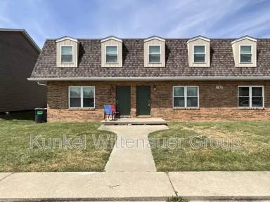 Main picture of 1975 Nathan Ave