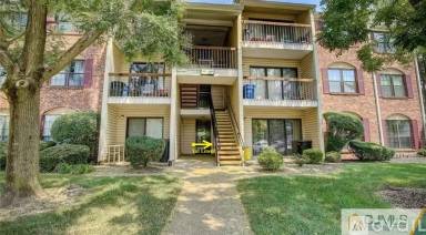 Main picture of 433 Danbury Ln