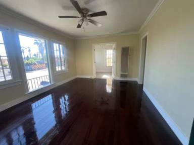 Main picture of 1943 W Washington Blvd