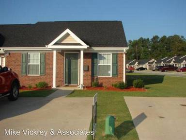 Main picture of 302 Brock Ln