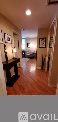 Main picture of 525 W Aldine Ave