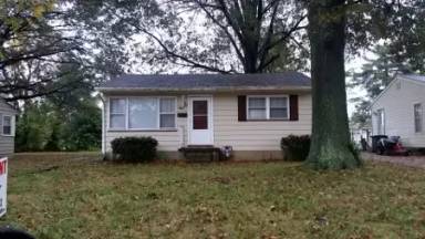 Main picture of 2116 S Lombard Ave