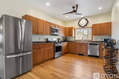 Main picture of 333 Wilson St