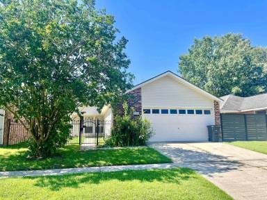 Main picture of 2054 Birch Ridge Ave