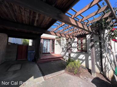 Main picture of 1740 Arch St
