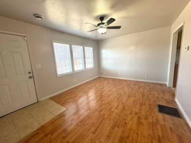 Main picture of 71 N Victor Ave
