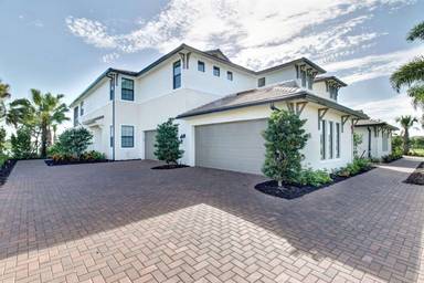 Main picture of 2141 Frangipani Cir