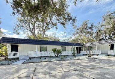 Main picture of 1156 Orange Ave