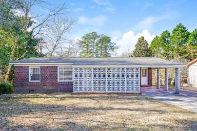Main picture of 367 Lady Guinevere Way