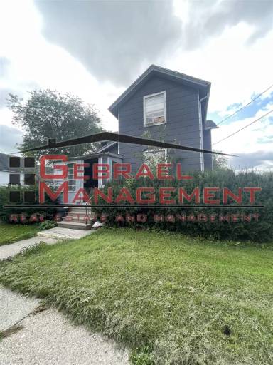 Main picture of 921 Ames St