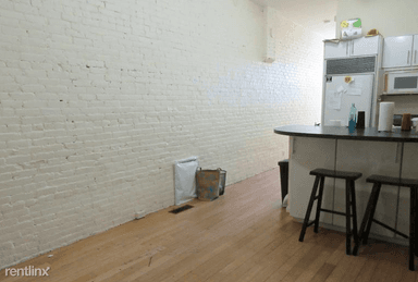 Main picture of 1017 Tremont St