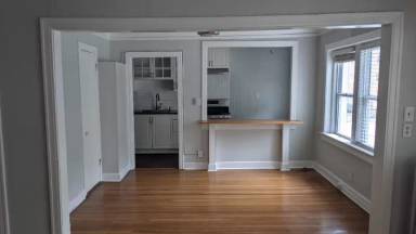 Main picture of 129 E 46th St