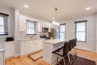 Main picture of 1119 Saratoga St