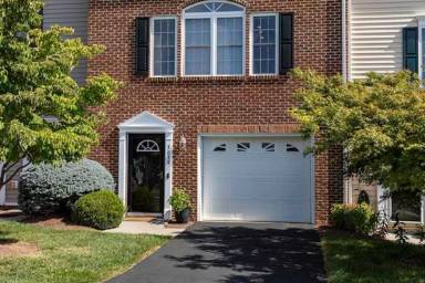 Main picture of 3039 Diamond Spring Ln
