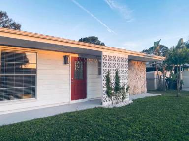 Main picture of 793 Bianca Dr NE