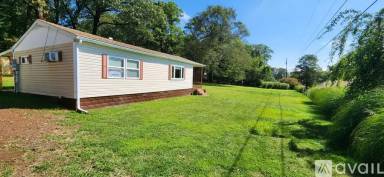 Main picture of 1121 Nemeth Rd