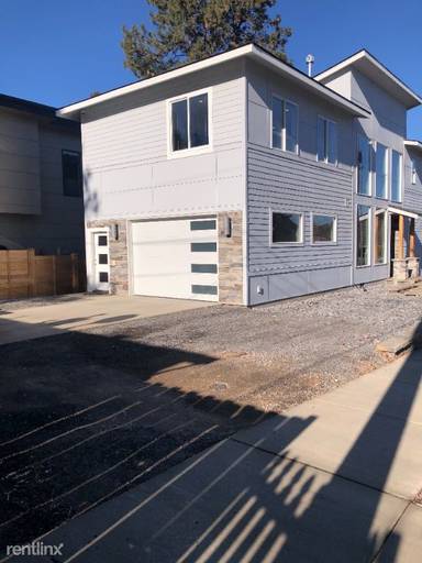 Main picture of 531 NW 12th St