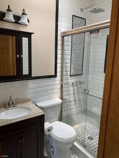 Main picture of 183 Bay 10th St