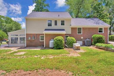 Main picture of 1100 Chiswick Rd