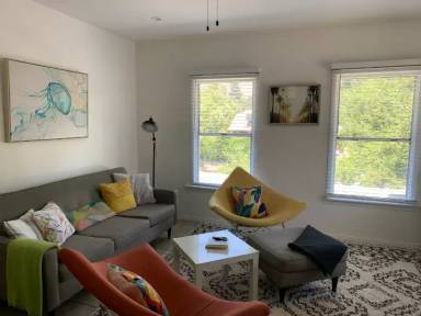 Main picture of 869 Lincoln Ave