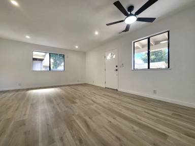 Main picture of 2569 Louis Rd