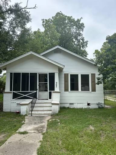 Main picture of 962 Maryland St