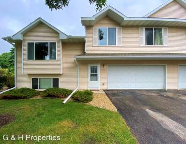 Main picture of 1321 S Trail Dr