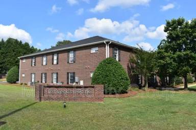 Main picture of 74 Fantasy Ln