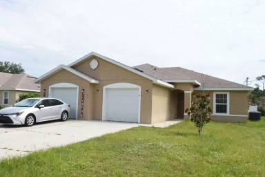 Main picture of 7 Rosecroft Ln