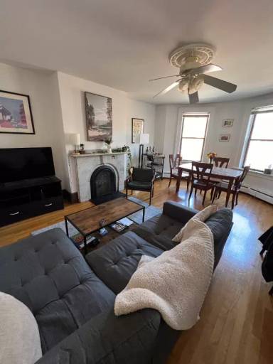 Main picture of 39 E Springfield St