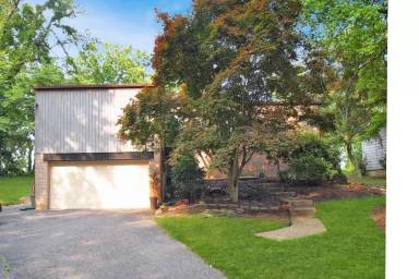 Main picture of 3948 S Shore Dr