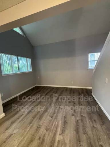 Main picture of 826 Kentucky St