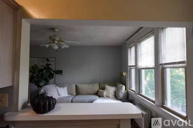 Main picture of 1820 Swann St NW